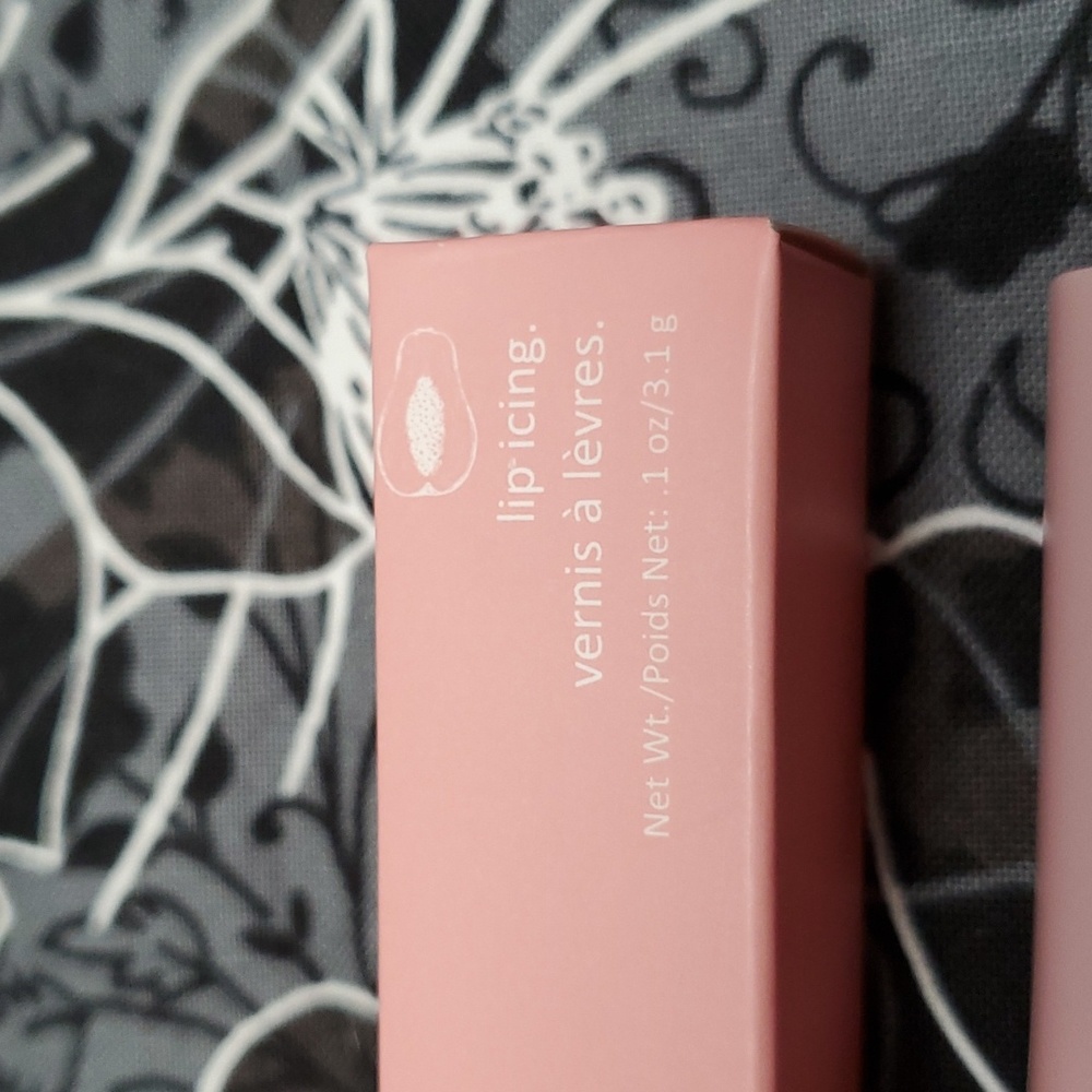 Estate lip icing in Goodie, sample size - Picture 2 of 2